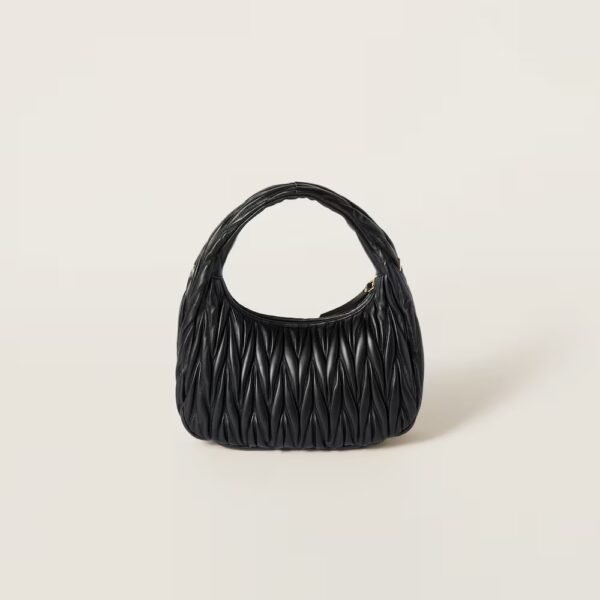 Wander Matelassé Medium Hobo Underarm Bag