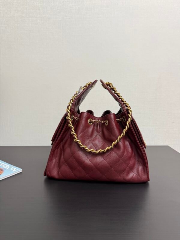 25 Advanced Handicraftshop Series CHANEL 25 small handbag