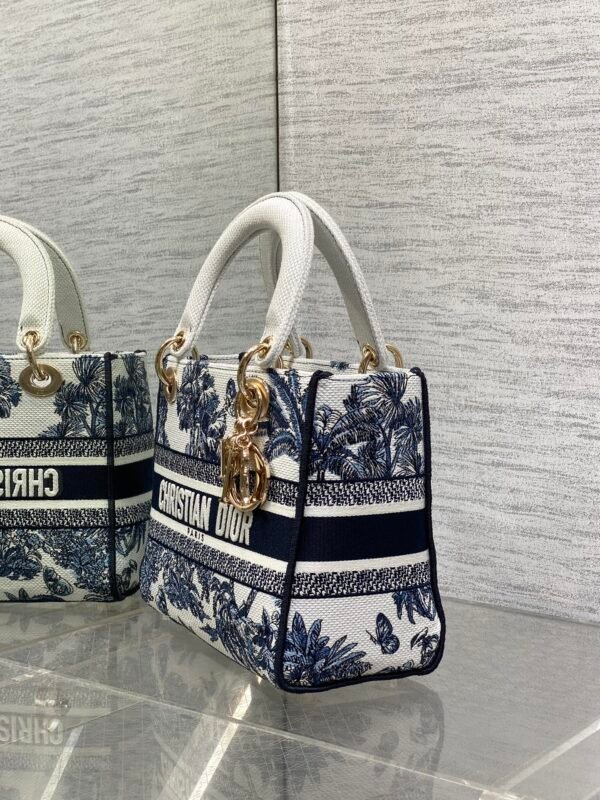 Dioriviera Lady D-Lite bag in medium size