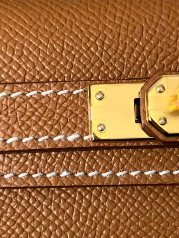 Mini Genuine Leather Top-Handle Crossbody Bag – Classic Brown Vintage Micro Handbag for Women