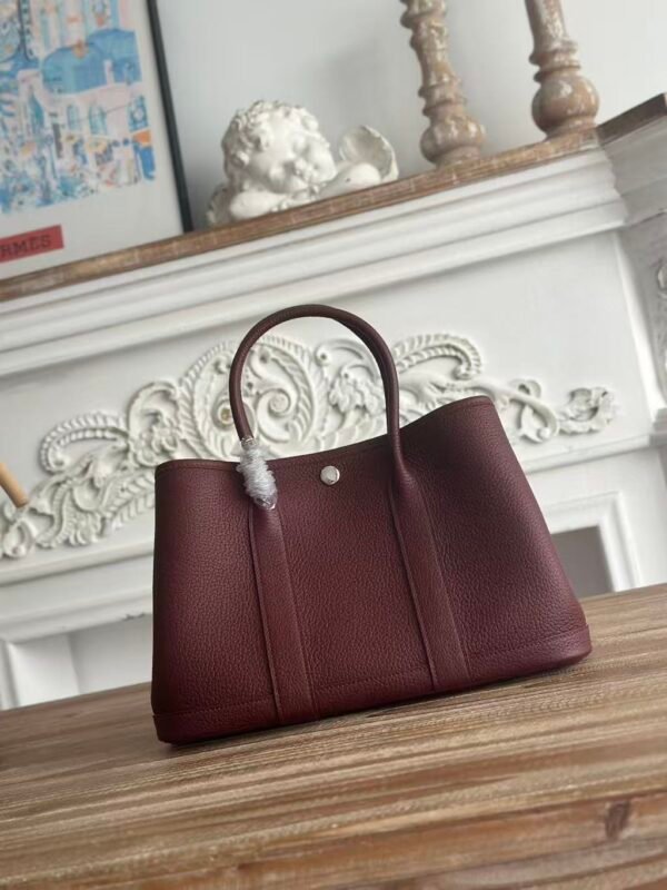 Grained Leather Garden Party Tote | Spacious Everyday Handbag