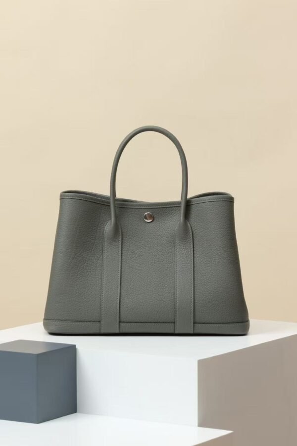 Grained Leather Garden Party Tote | Spacious Everyday Handbag
