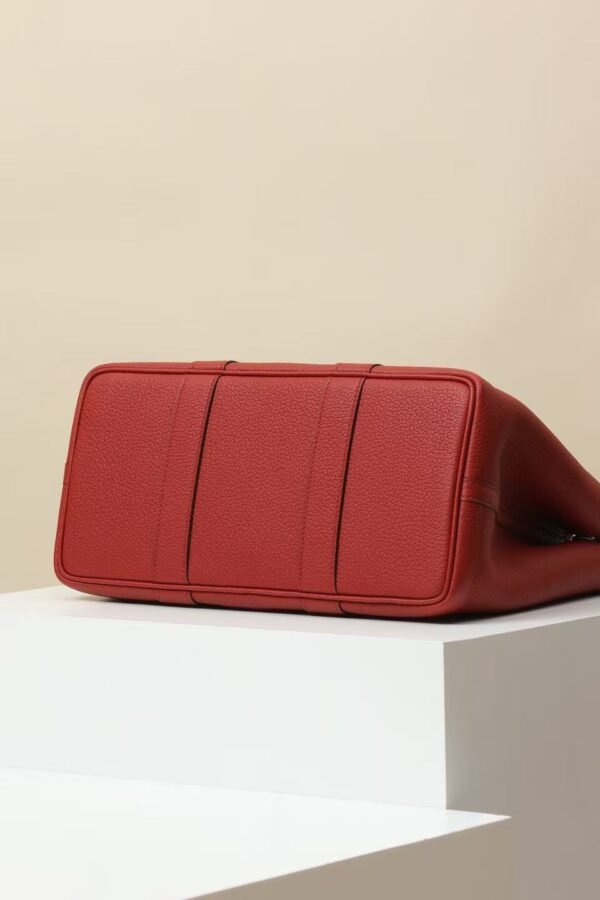 Grained Leather Garden Party Tote | Spacious Everyday Handbag