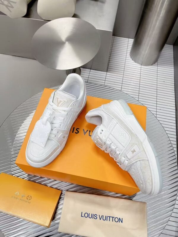 Retro Vintage Basketball Trainer Sneakers – Premium Genuine Leather White Cream Low-Top Shoes for Men & Women