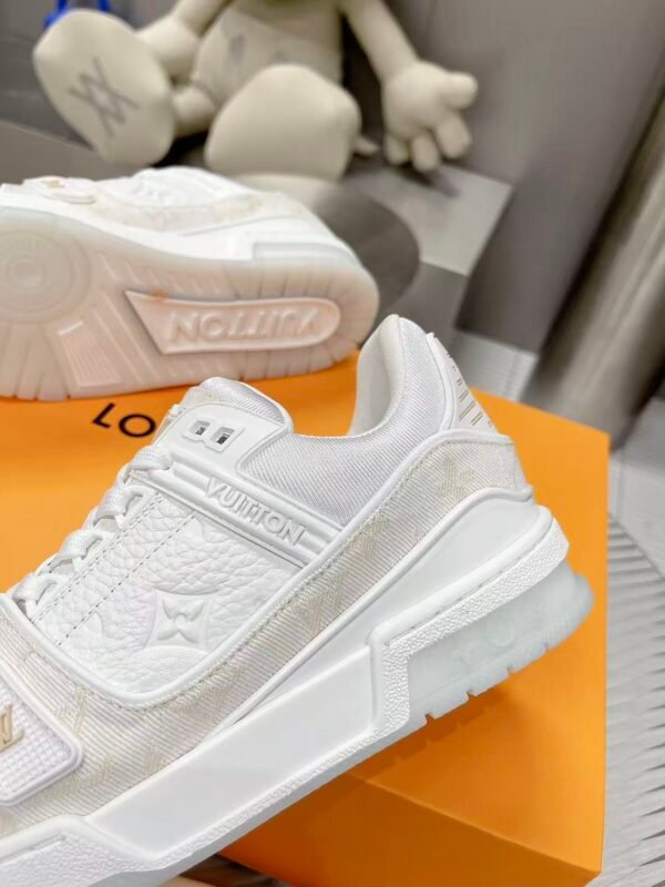 Retro Vintage Basketball Trainer Sneakers – Premium Genuine Leather White Cream Low-Top Shoes for Men & Women