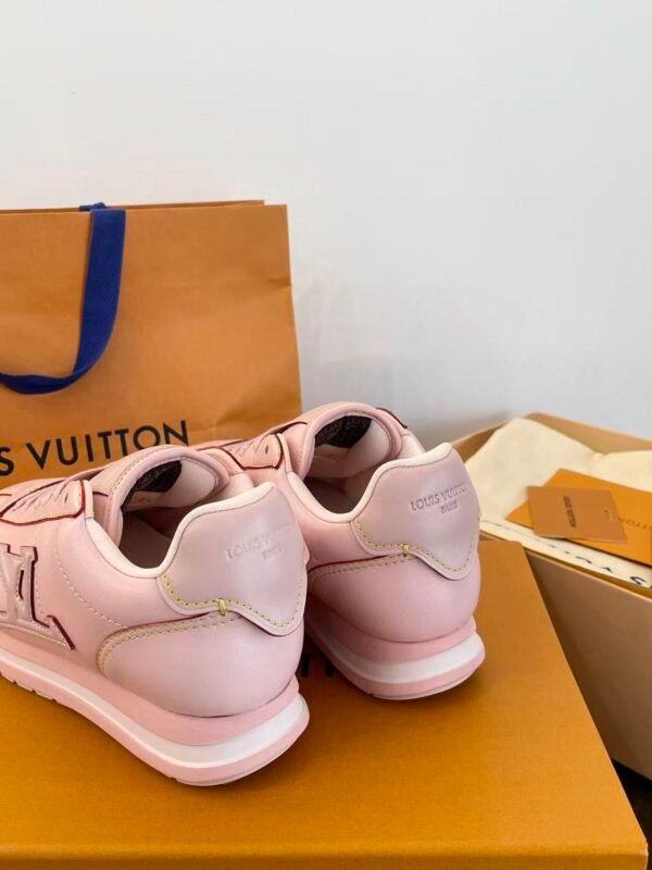 Soft Pink Height Increasing Chunky Sneakers - Ultra Lightweight Thick Sole Retro Casual Walking Shoes for Women