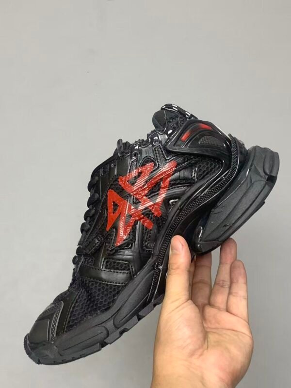 Men's Distressed Graffiti Runner Sneakers - Retro Mesh Layered Chunky Walking Shoes
