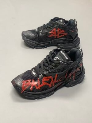 Men's Distressed Graffiti Runner Sneakers - Retro Mesh Layered Chunky Walking Shoes