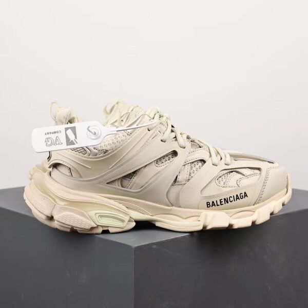 Men's & Women's Chunky Athletic Sneakers - Multi-Layered Vintage Mesh Dad Shoes in Cream Beige