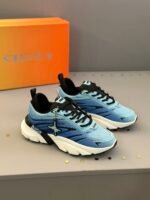Men's Gradient Ice Blue Mesh Chunky Sneakers - Lightweight & Breathable Casual Running Shoes