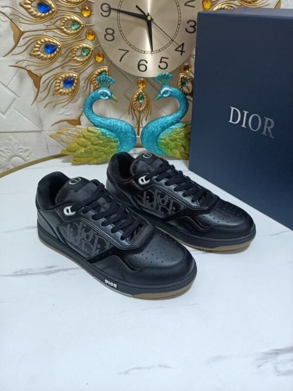 Unisex Leather Tennis Skate Sneakers with Embroidered Jacquard Panel & Hand-Finished Edges