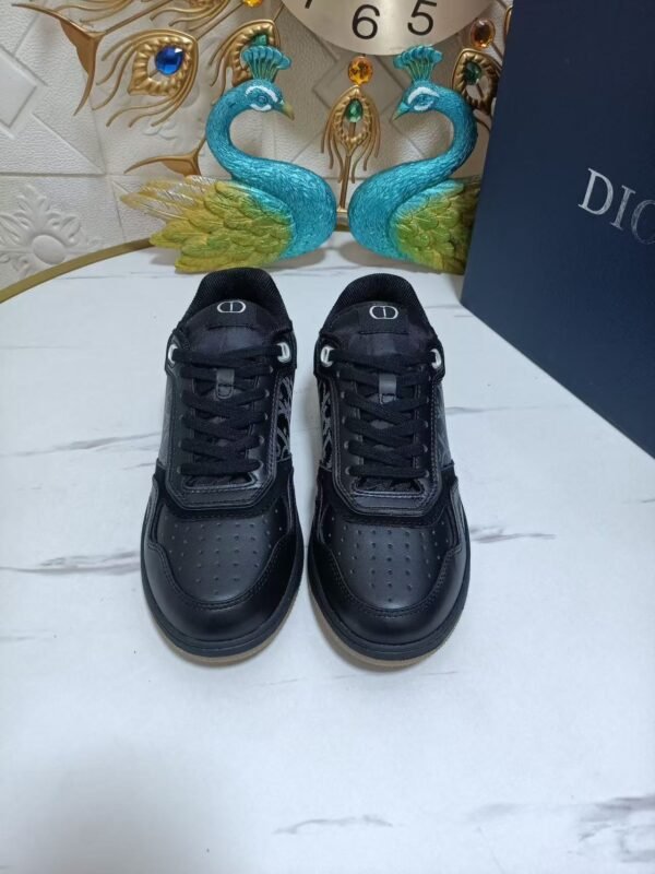 Unisex Leather Tennis Skate Sneakers with Embroidered Jacquard Panel & Hand-Finished Edges