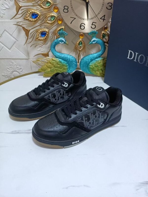Unisex Leather Tennis Skate Sneakers with Embroidered Jacquard Panel & Hand-Finished Edges