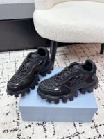 Men's Futuristic Chunky Platform Sneakers - All Black Thick Sole Breathable Streetwear Shoes