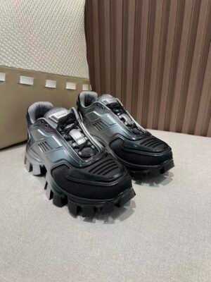 Unisex Cyberpunk Futuristic Chunky Sneakers – Techwear Gothic Platform Running Shoes for Men & Women