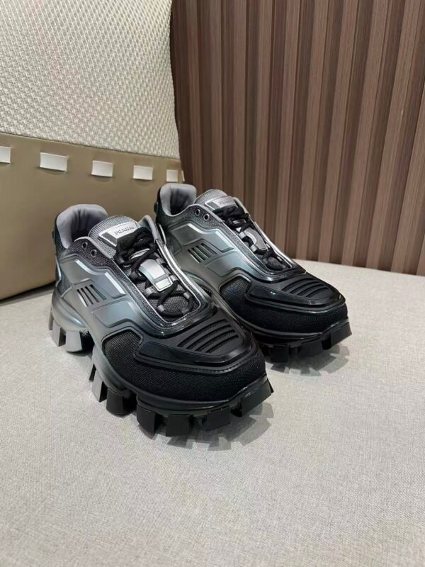 Unisex Cyberpunk Futuristic Chunky Sneakers – Techwear Gothic Platform Running Shoes for Men & Women