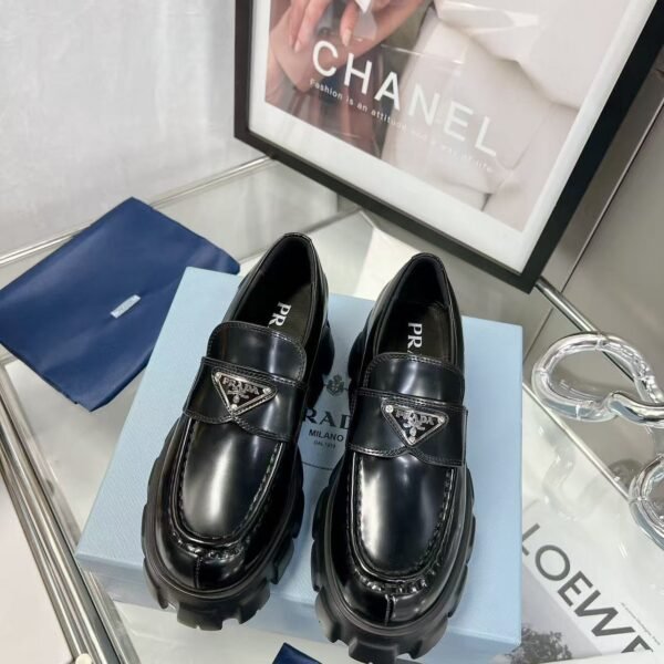 Unisex Black Patent Leather Chunky Platform Loafers – Classic Slip-On Lug Sole Shoes