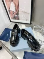 Unisex Black Patent Leather Chunky Platform Loafers – Classic Slip-On Lug Sole Shoes