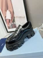 Unisex Black Patent Leather Chunky Platform Loafers – Classic Slip-On Lug Sole Shoes