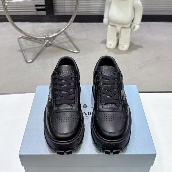 Unisex Black Chunky Platform Sneakers – Lightweight Leather Casual Shoes for Men & Women