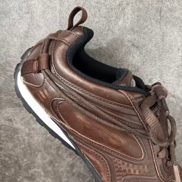 Men's Distressed Leather Low-Top Sneakers – Lightweight Vintage Slim Casual Shoes