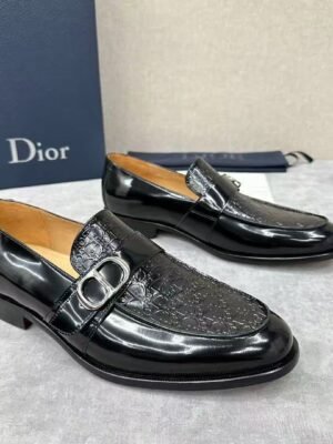 Men's Embossed Patent Leather Loafers with Buckle - Glossy Black Dress Shoes