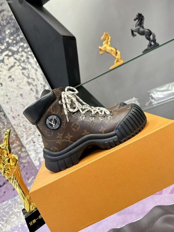 Retro Monogram Platform Combat Boots - Chunky Lug Sole Lace-Up Short Boots
