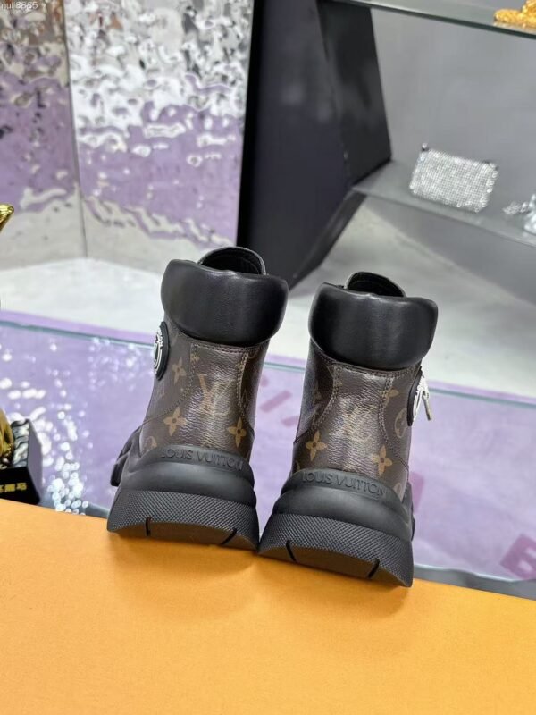 Retro Monogram Platform Combat Boots - Chunky Lug Sole Lace-Up Short Boots
