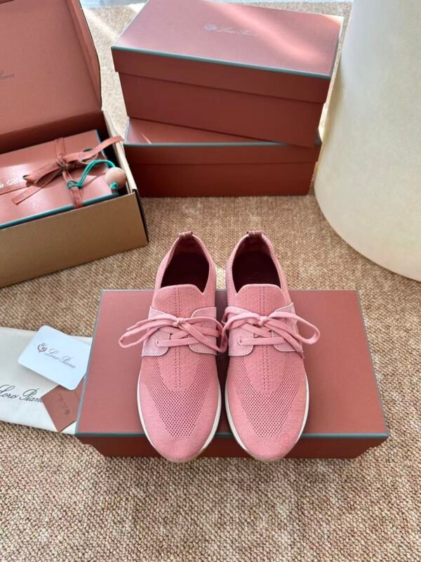 Minimalist Wool Knit Walking Shoes - Breathable Slip-On Sneakers (Muted Pink)