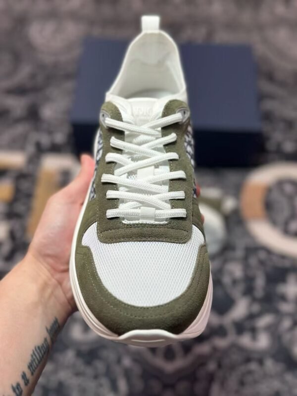 Men's Retro Runner Sneakers Olive Green Suede Leather Canvas Thick Sole Elevator Shoes