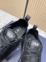 Men's Black Suede & Mesh Sneakers – Retro Runner Casual Shoes