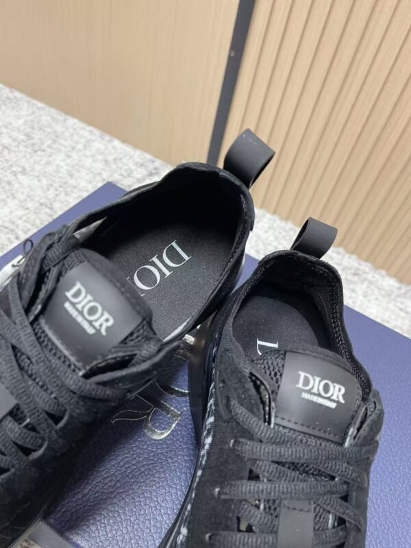 Men's Black Suede & Mesh Sneakers – Retro Runner Casual Shoes