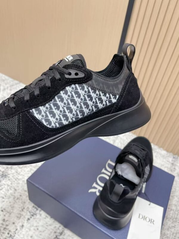 Men's Black Suede & Mesh Sneakers – Retro Runner Casual Shoes
