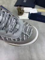 Men's Grey Tweed Chunky Skate Sneakers - Retro Platform Designer Style Casual Shoes with Metal Star Detail