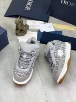 Men's Grey Tweed Chunky Skate Sneakers - Retro Platform Designer Style Casual Shoes with Metal Star Detail