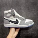 High-Top Leather Retro Casual Sneakers - Luxury Grey White Embroidered Swoosh Pattern Skate Shoes