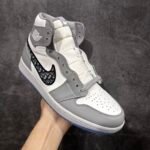 High-Top Leather Retro Casual Sneakers - Luxury Grey White Embroidered Swoosh Pattern Skate Shoes