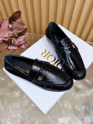 Women's Patent Leather Loafers - Genuine Leather Flat Shoes with Sheepskin Lining & Metal Buckle
