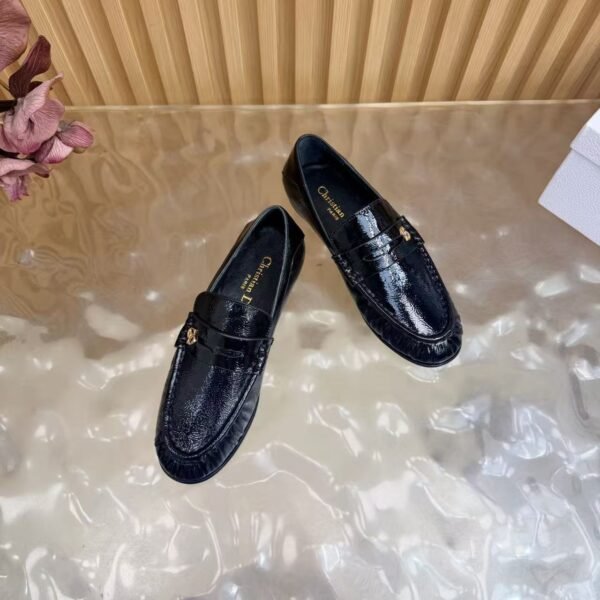 Women's Patent Leather Loafers - Genuine Leather Flat Shoes with Sheepskin Lining & Metal Buckle